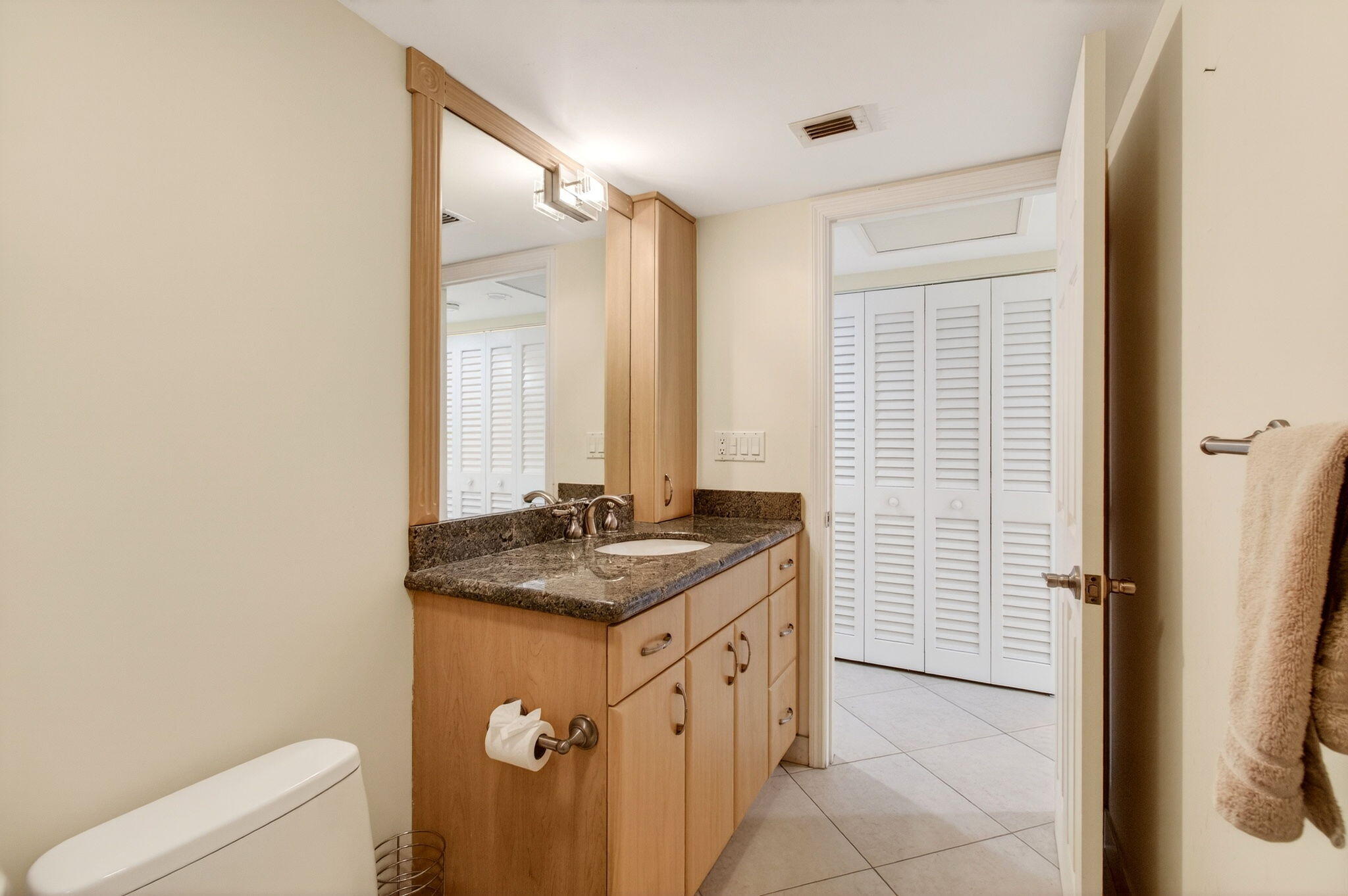 BRAEMAR ISLE CONDO - Residential