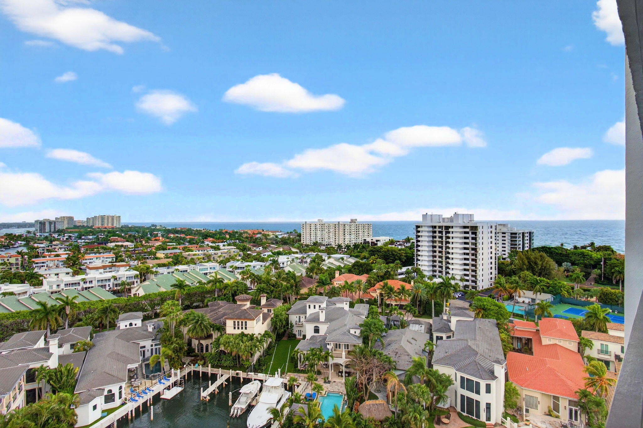 BRAEMAR ISLE CONDO - Residential