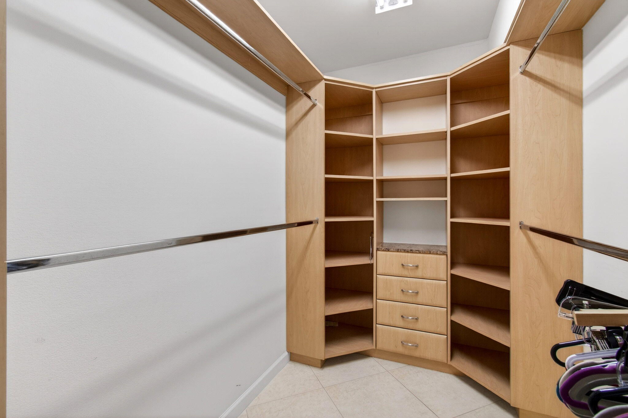 BRAEMAR ISLE CONDO - Residential