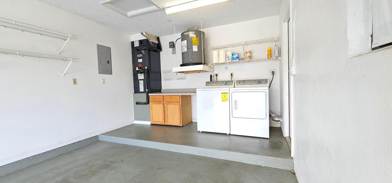 BUTTONWOOD 2 - Residential Lease