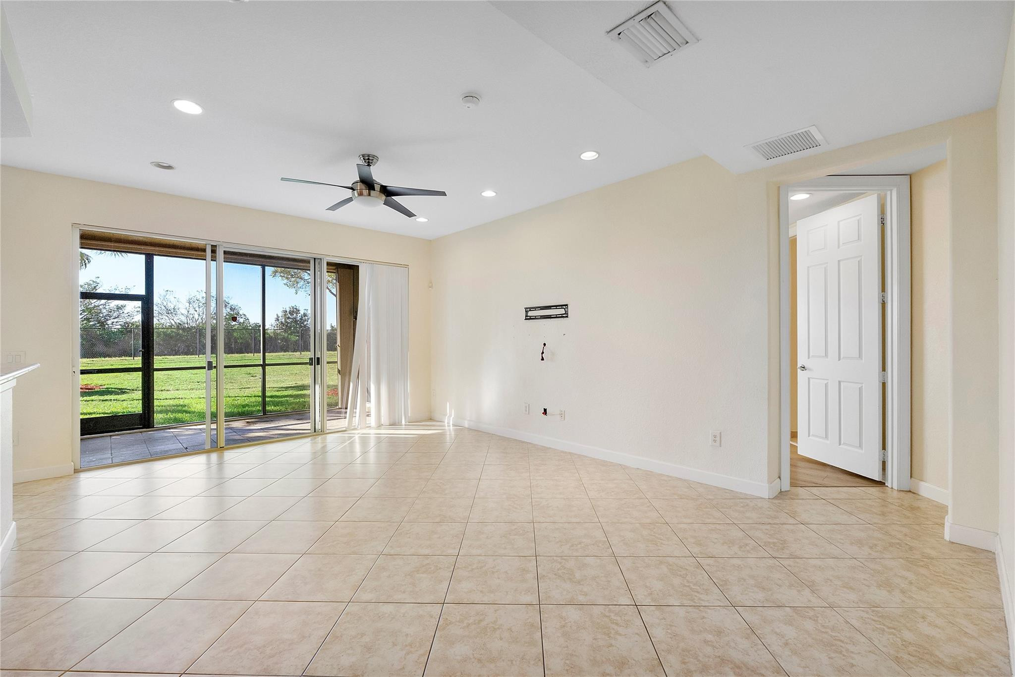 8287 NW 128th Lane 20-A