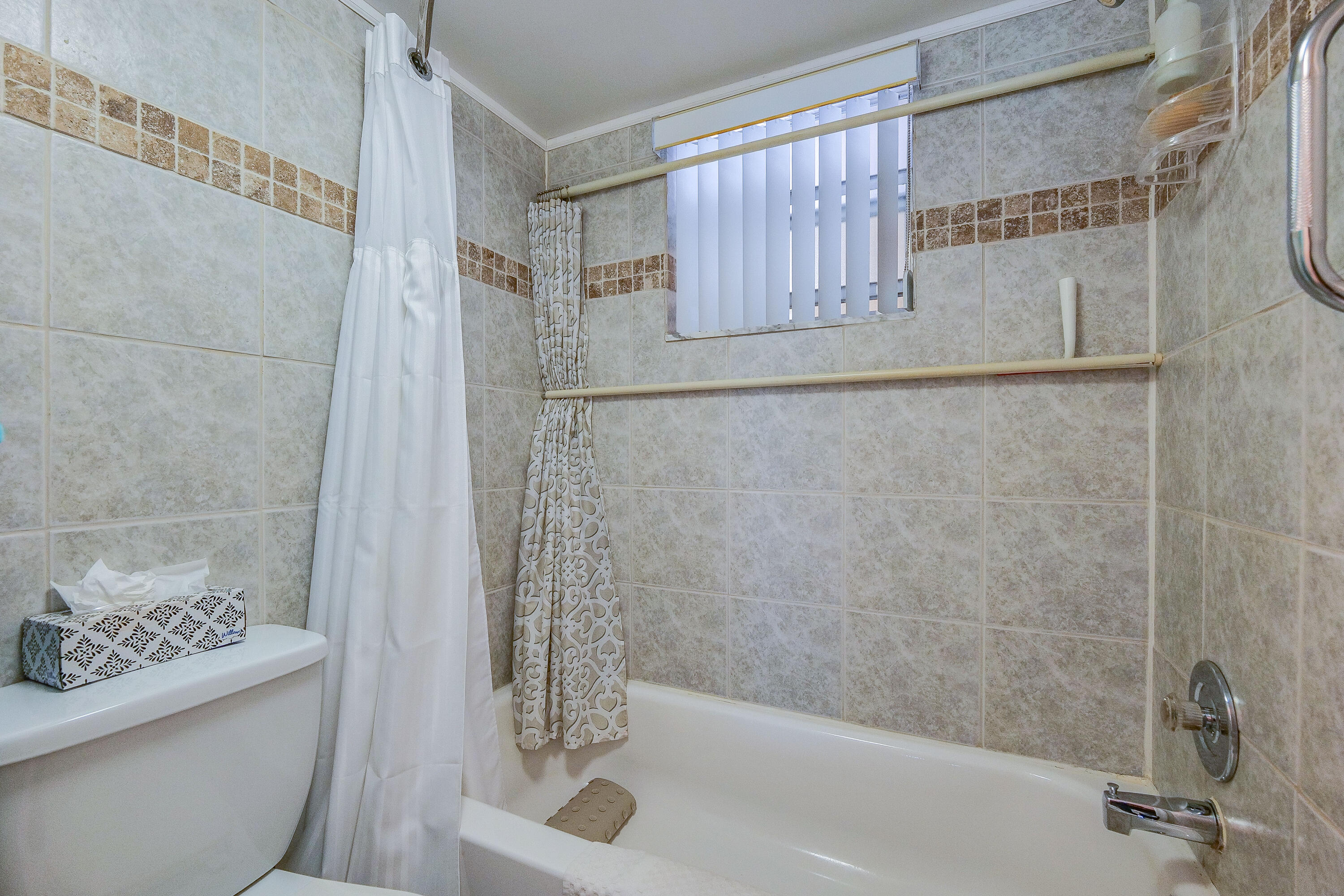 LAS VISTAS - Residential