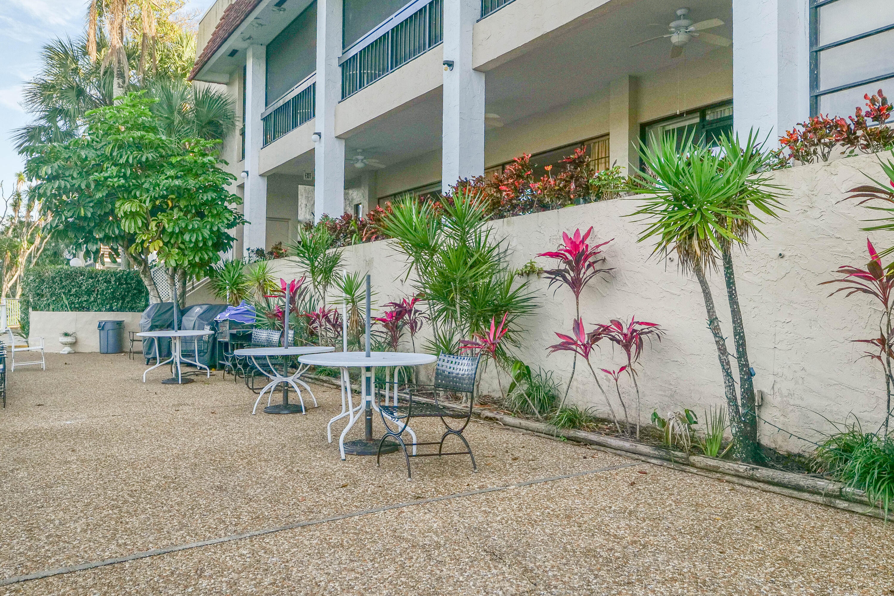 LAS VISTAS - Residential