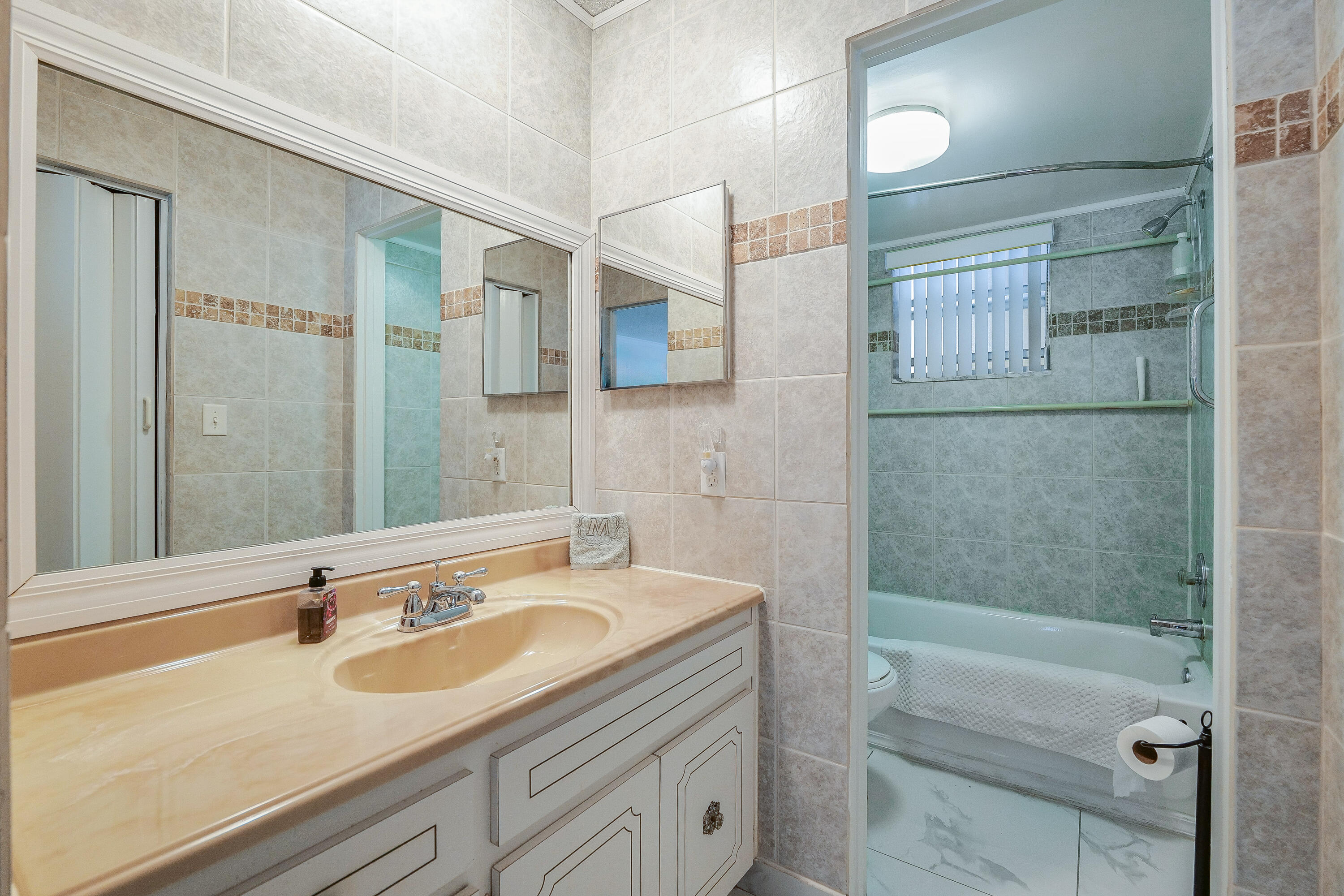 LAS VISTAS - Residential