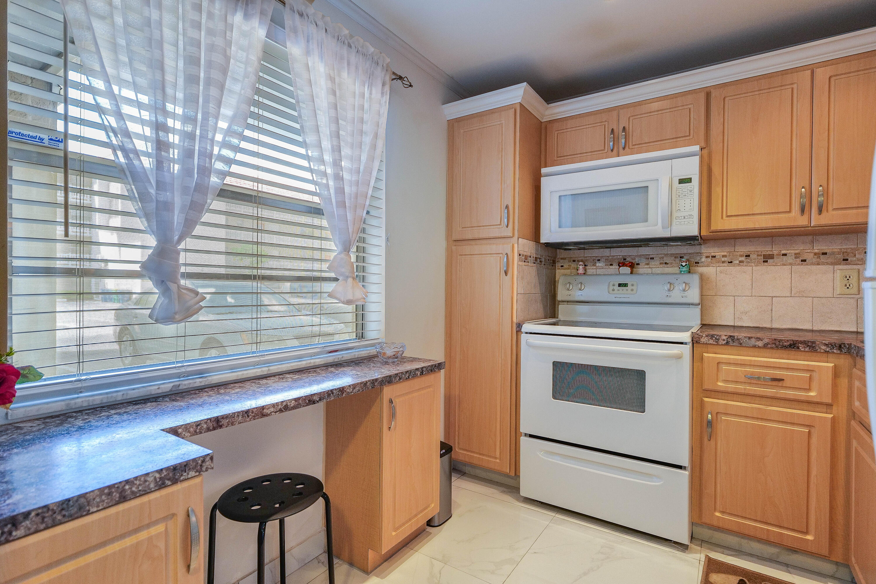 LAS VISTAS - Residential