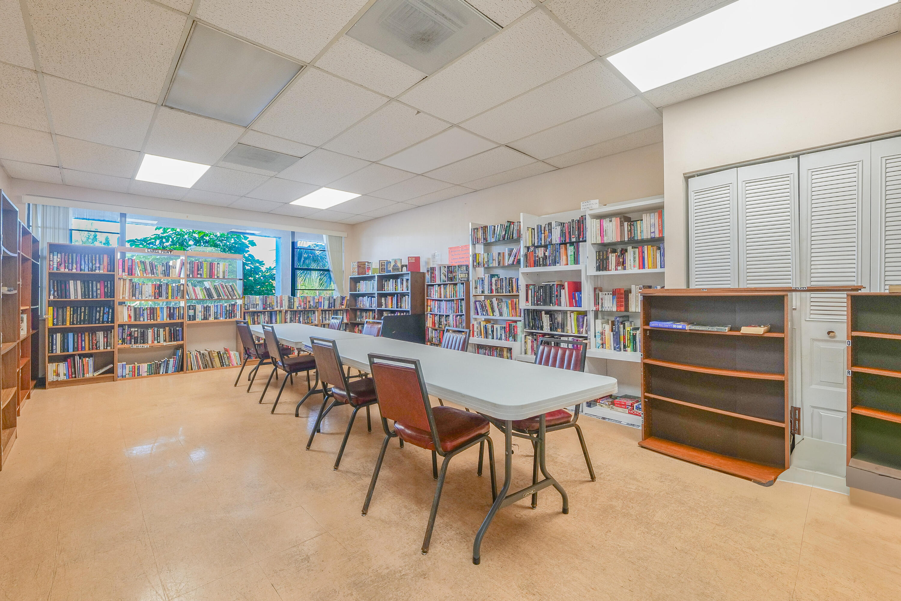 LAS VISTAS - Residential