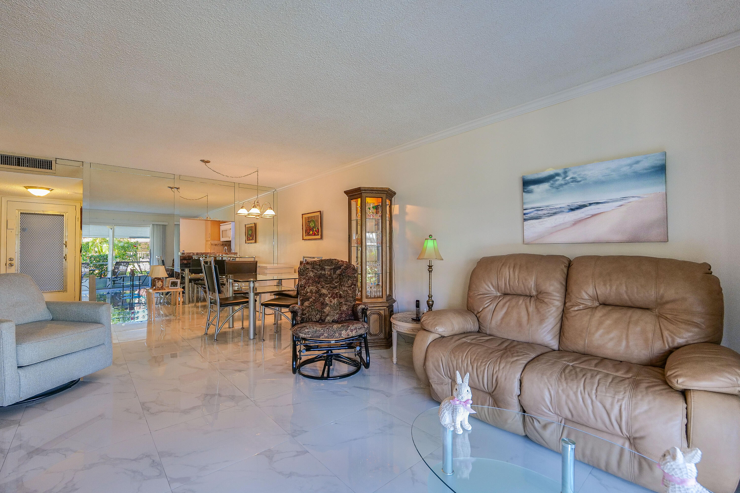 LAS VISTAS - Residential