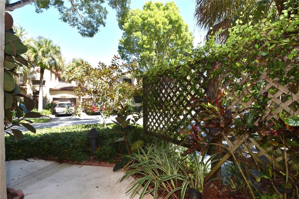 Photo of 10534 NW 10th Court, Plantation, FL 33322 (MLS # F10404190)