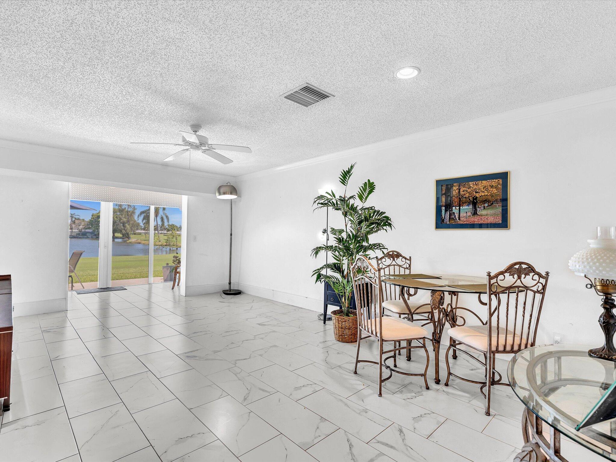 View photos, virtual tours, details... 2017 SW GOLF Lane 109