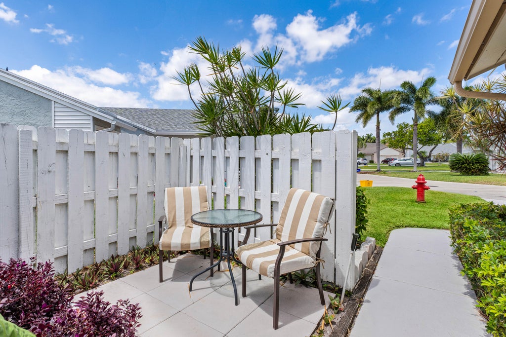 Photo of 12235 Forest Greens Drive, Boynton Beach, FL 33437 (MLS # R11108762)