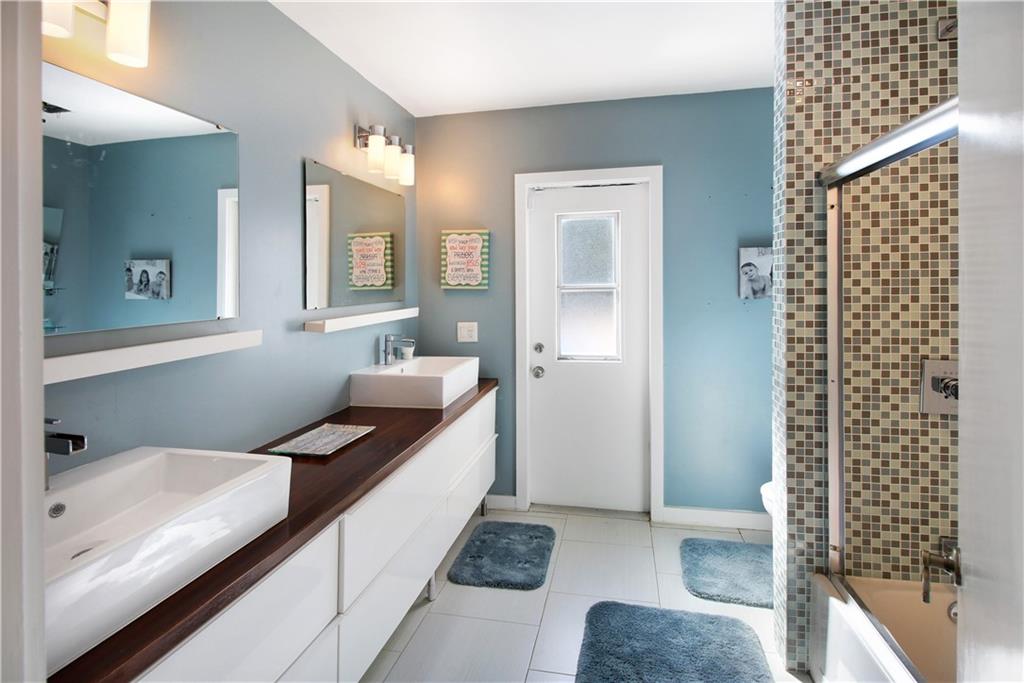 Pine Ridge 112-37 B - Residential Lease