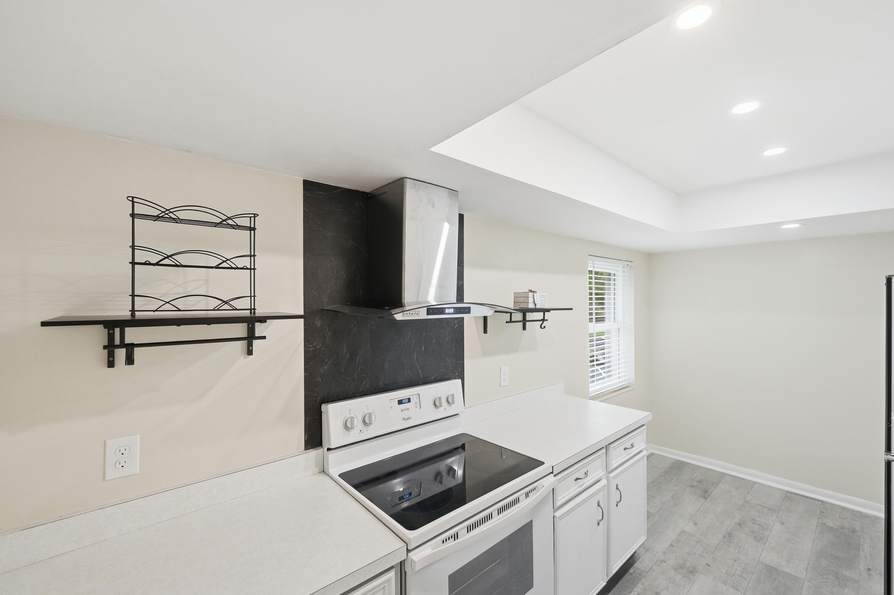 TROPIC GROVES CONDO - Residential