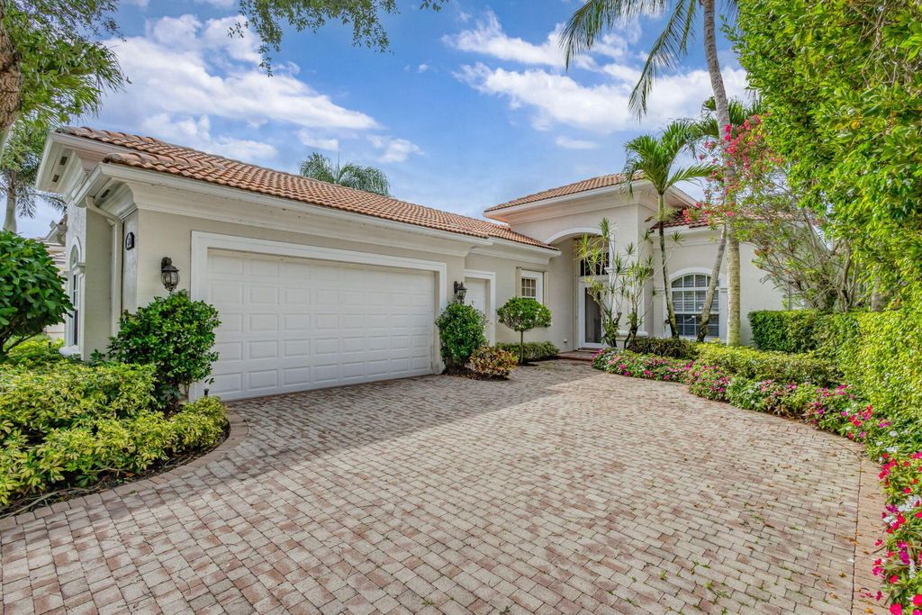 Photo of 290 Porto Vecchio Way, Palm Beach Gardens, FL 33418 (MLS # R11080634)