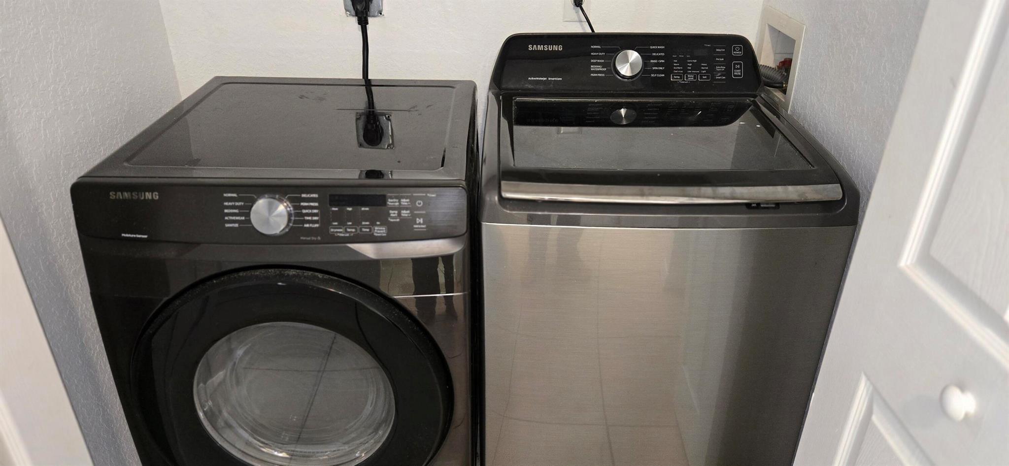 VILLAS AT HARBOR ISLES CO - Residential Lease