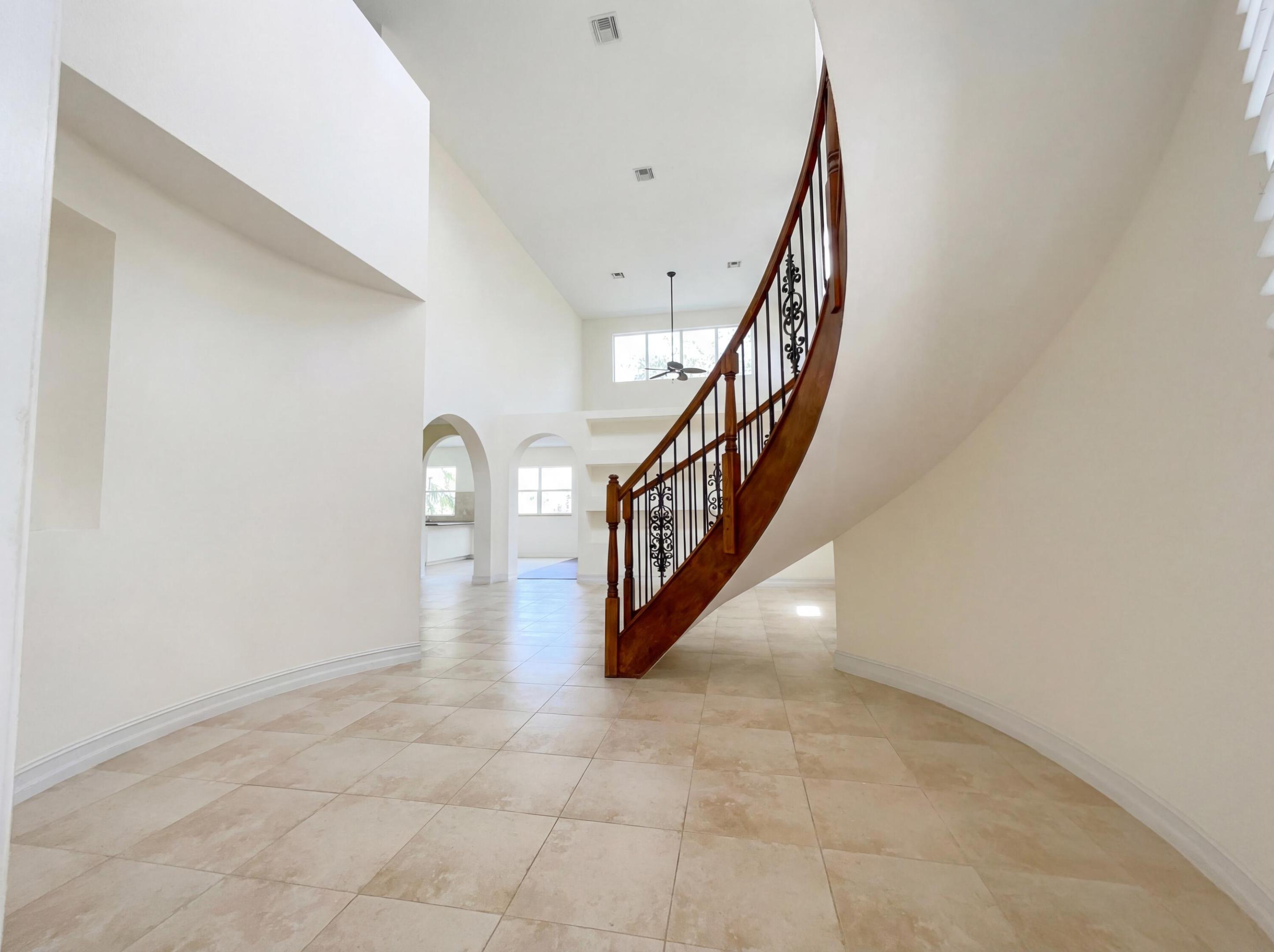 COLONY COURT - Residential