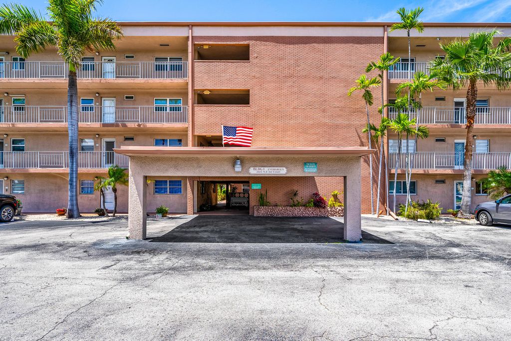 Photo of 2615 NE 1st Court #203, Boynton Beach, FL 33435 (MLS # B26016268)