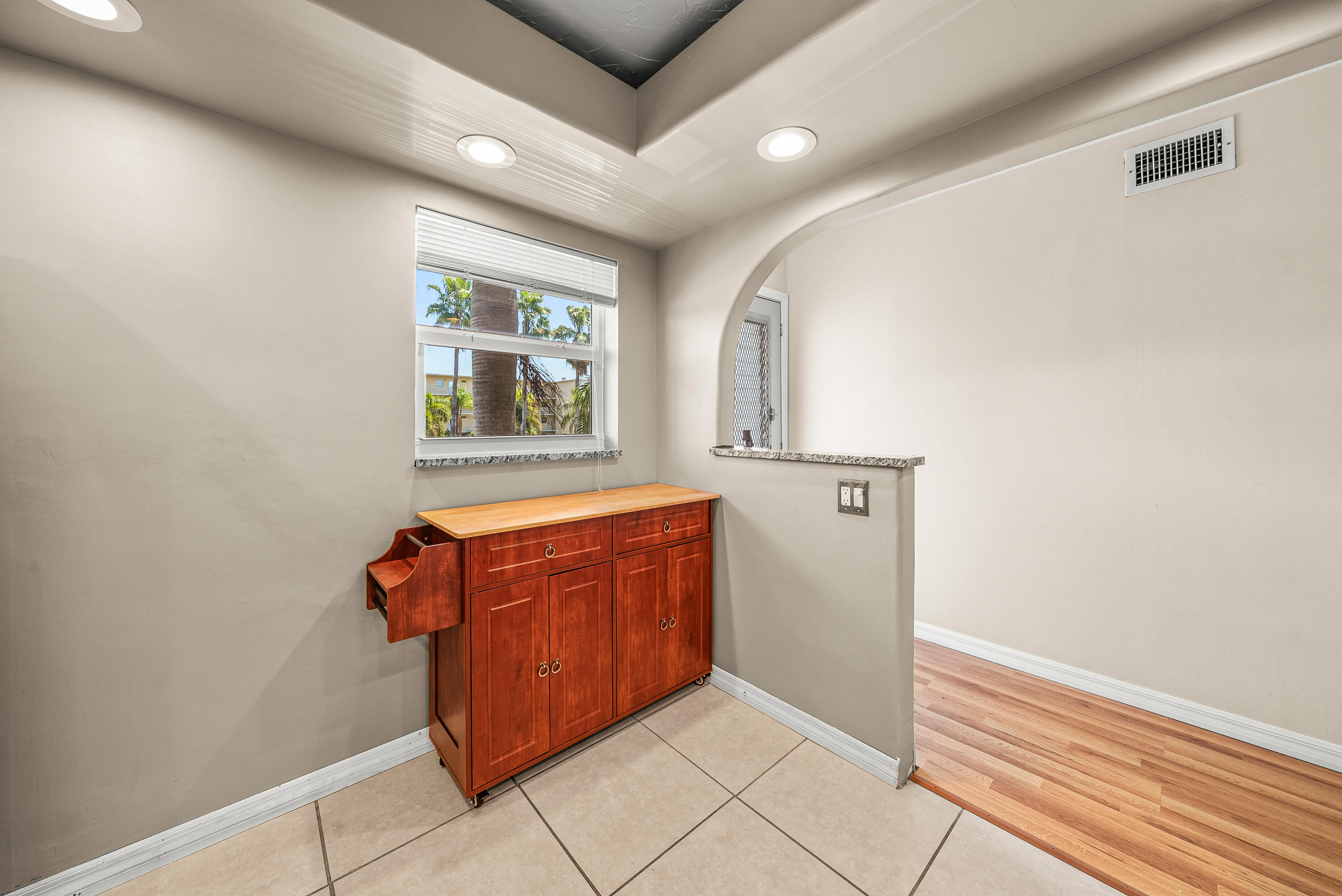 VILLAGE ROYALE - Residential