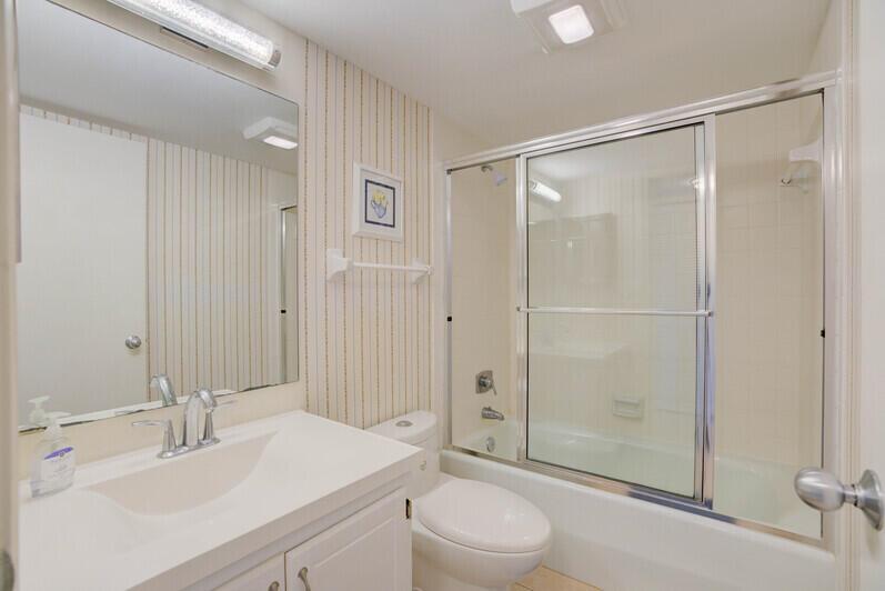 JUNO SHORES RESORT CONDO - Residential Lease