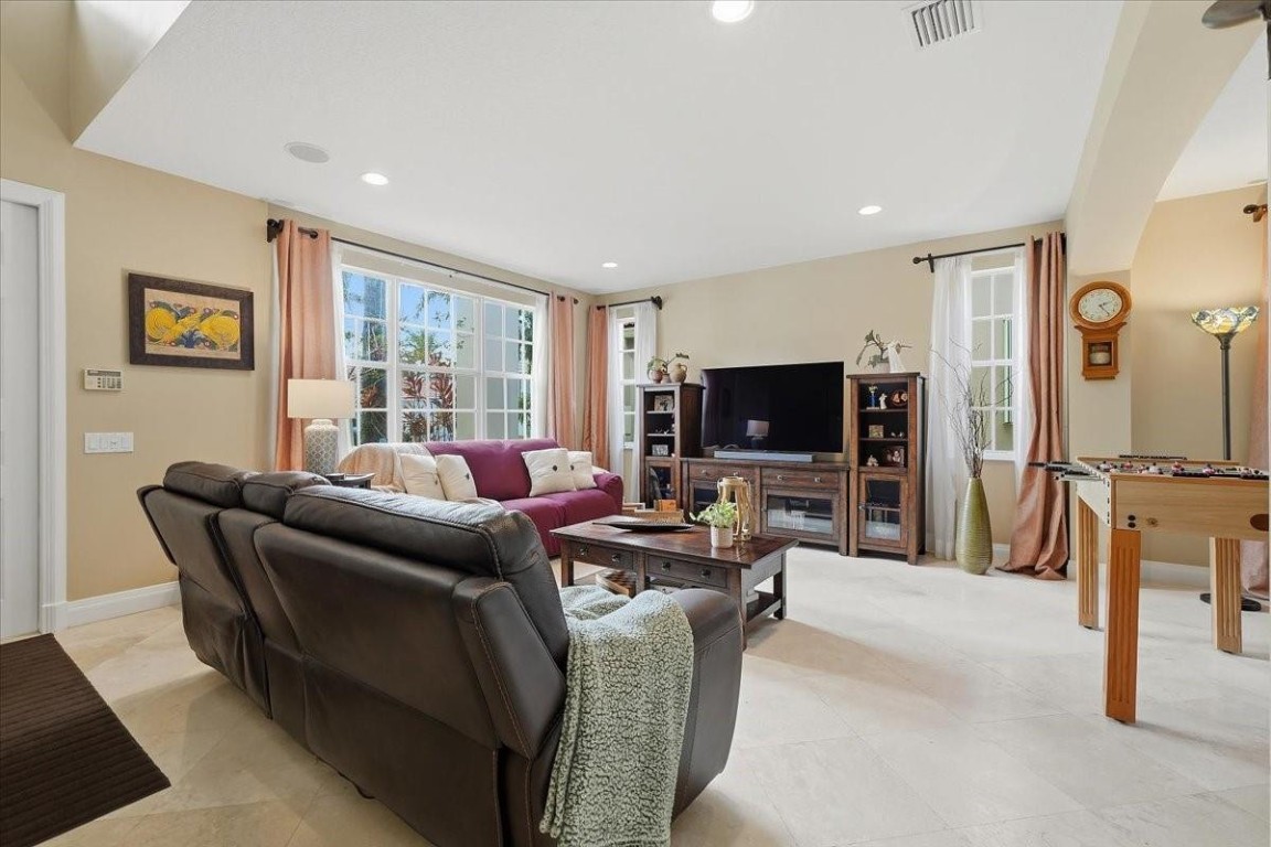 Hunter's Pointe - Residential