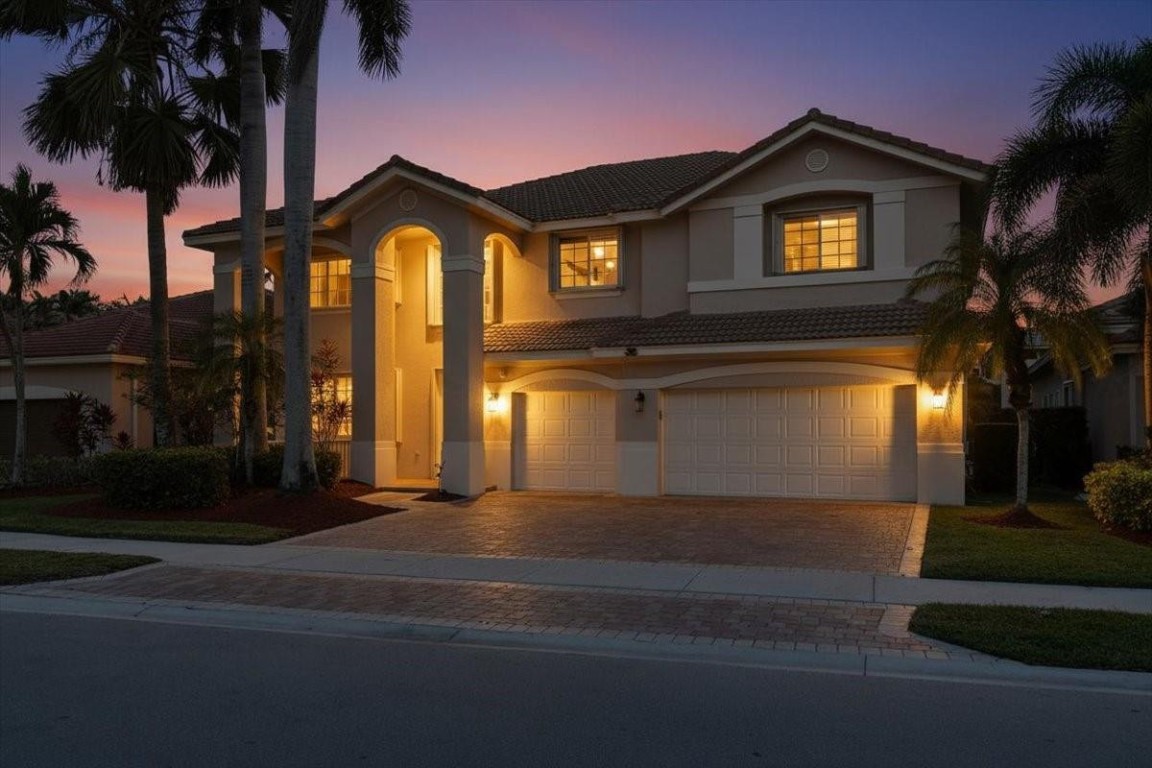 2444 Greenbrier Court