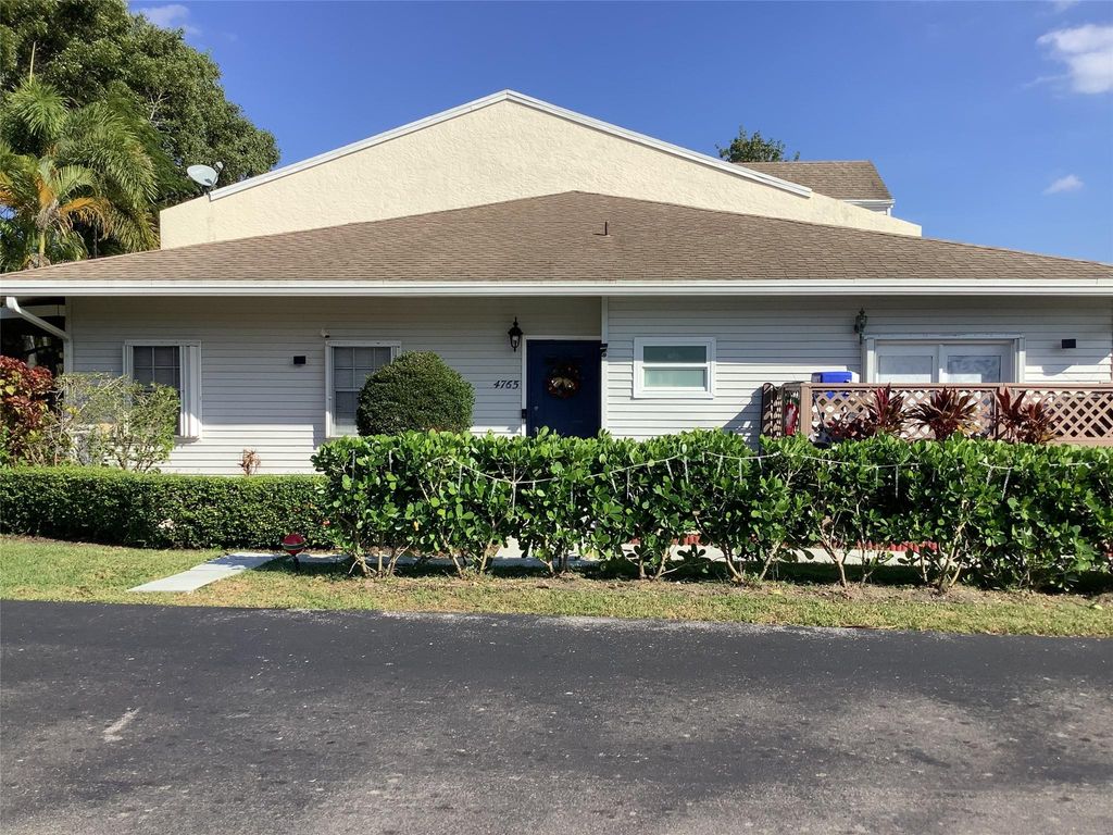Photo of 4765 S Hemingway Cir #68, Margate, FL 33063 (MLS # F10540043)