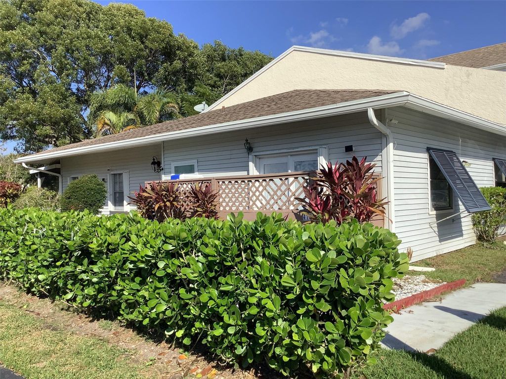 Photo of 4765 S Hemingway Cir #68, Margate, FL 33063 (MLS # F10540043)