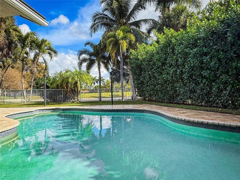 Tiny photo for 1919 S CLUB Drive, Wellington, FL 33414 (MLS # B26070880)