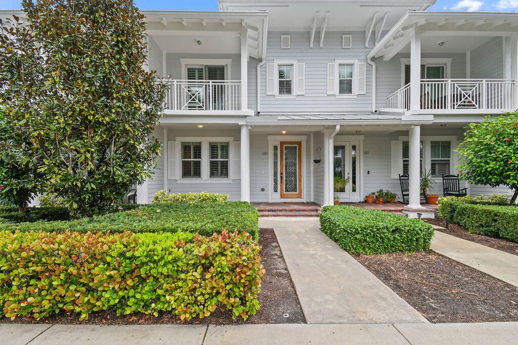 Photo of 1215 N Community Drive Dr, Jupiter, FL 33458 (MLS # R10769561)