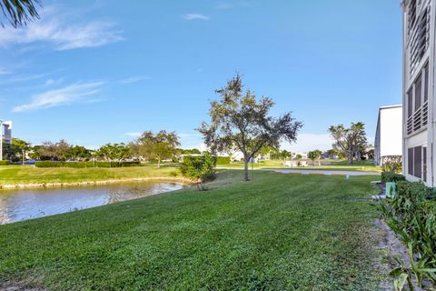 A home in Deerfield Beach