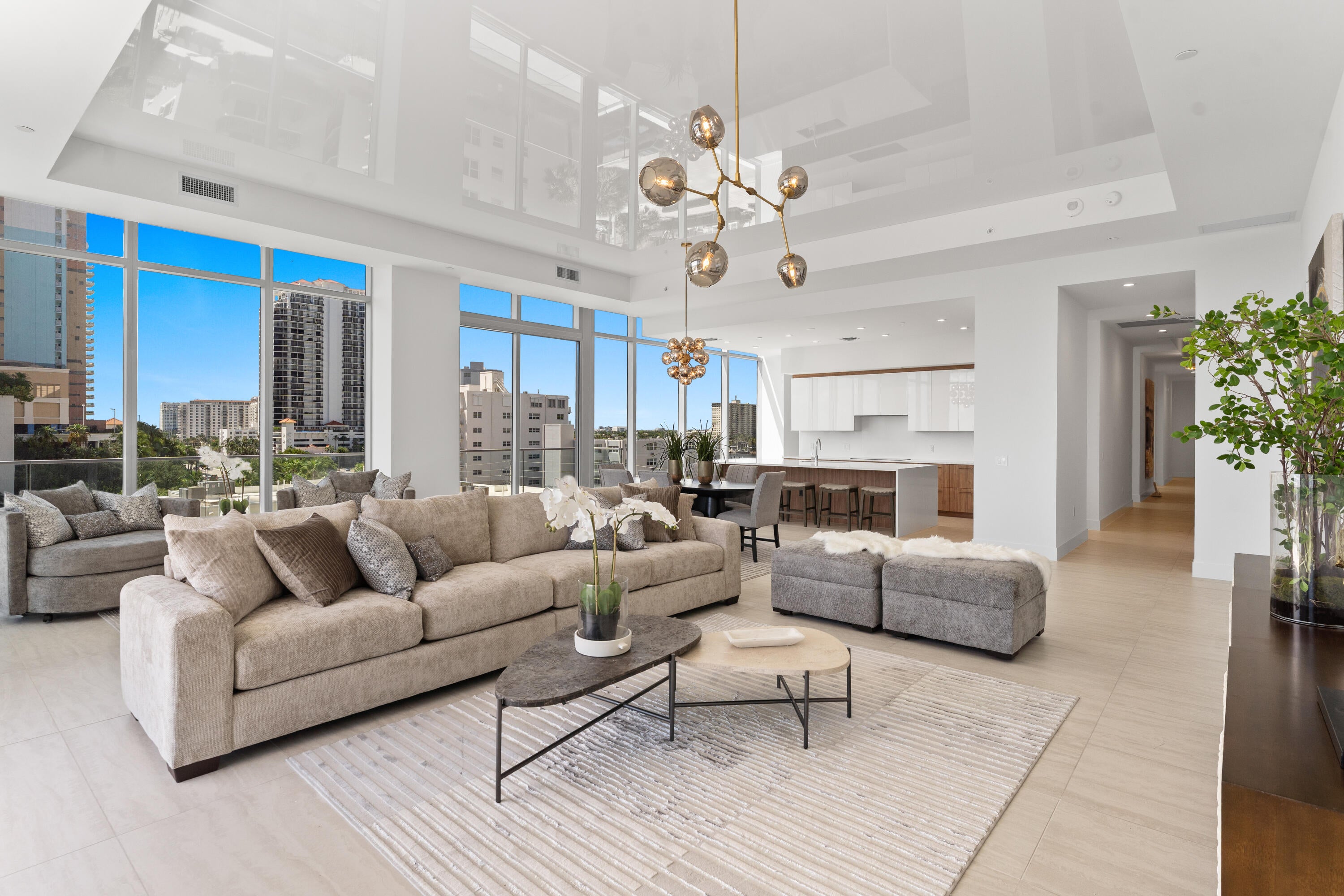 153 N Seabreeze Boulevard N 402-S