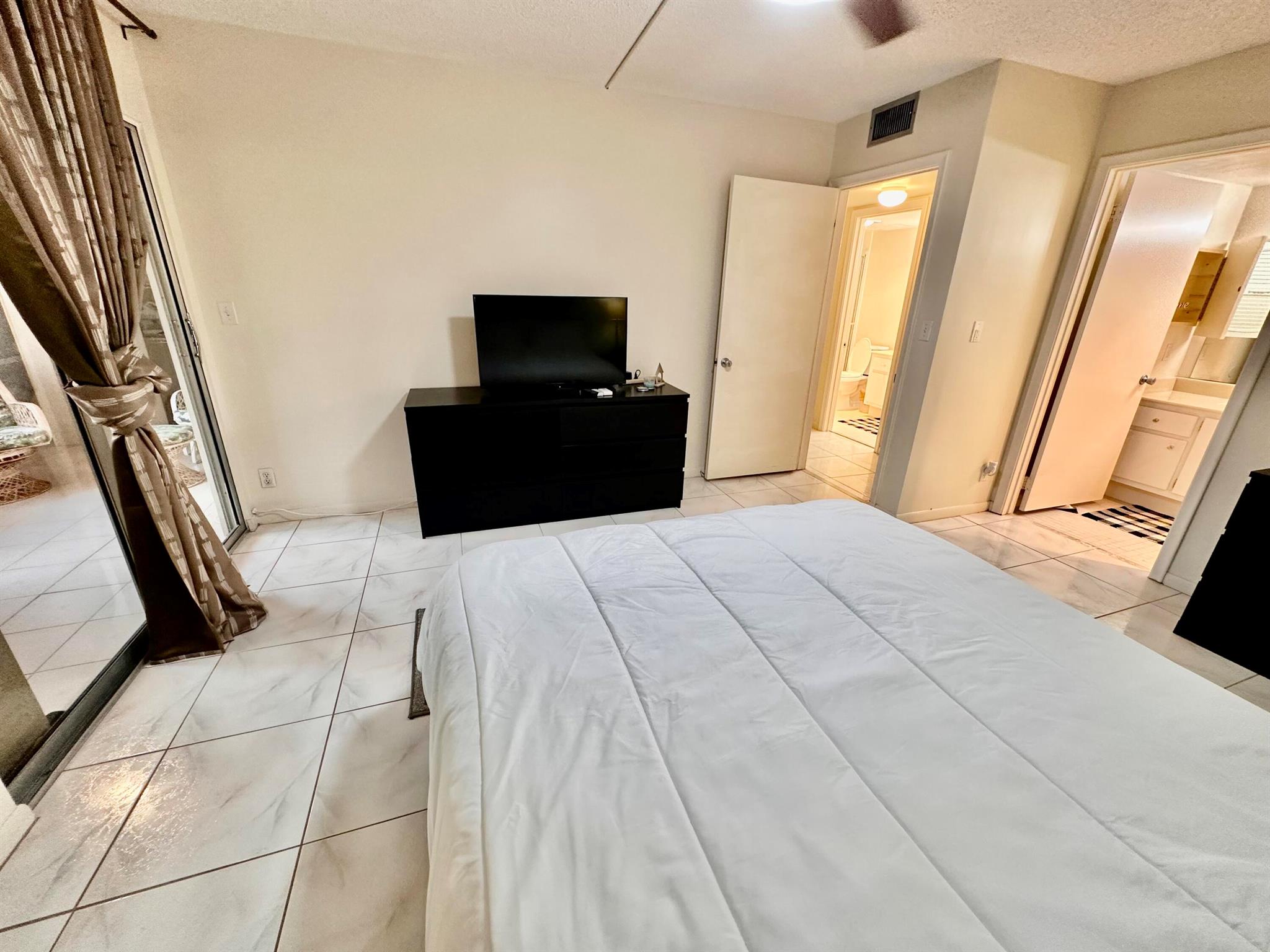 WYNMOOR COMMUNITY - Residential Lease