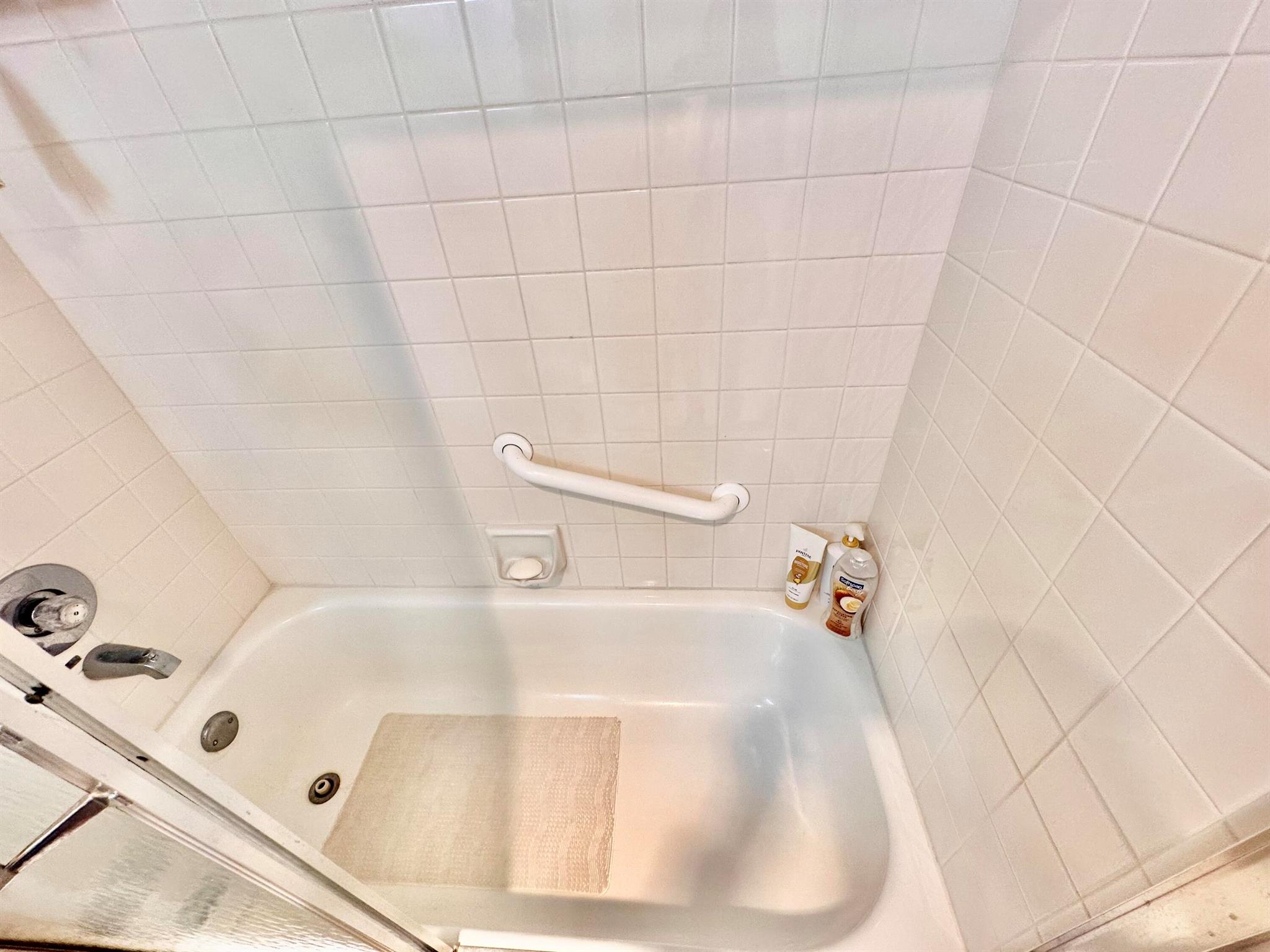 WYNMOOR COMMUNITY - Residential Lease
