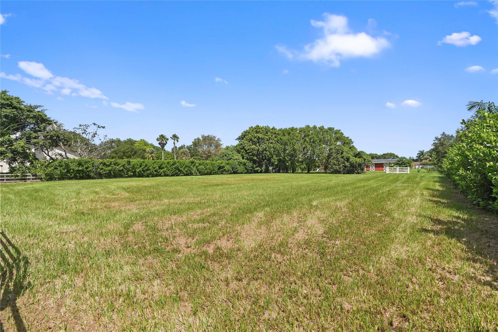 The Trails 143-35 B - Land