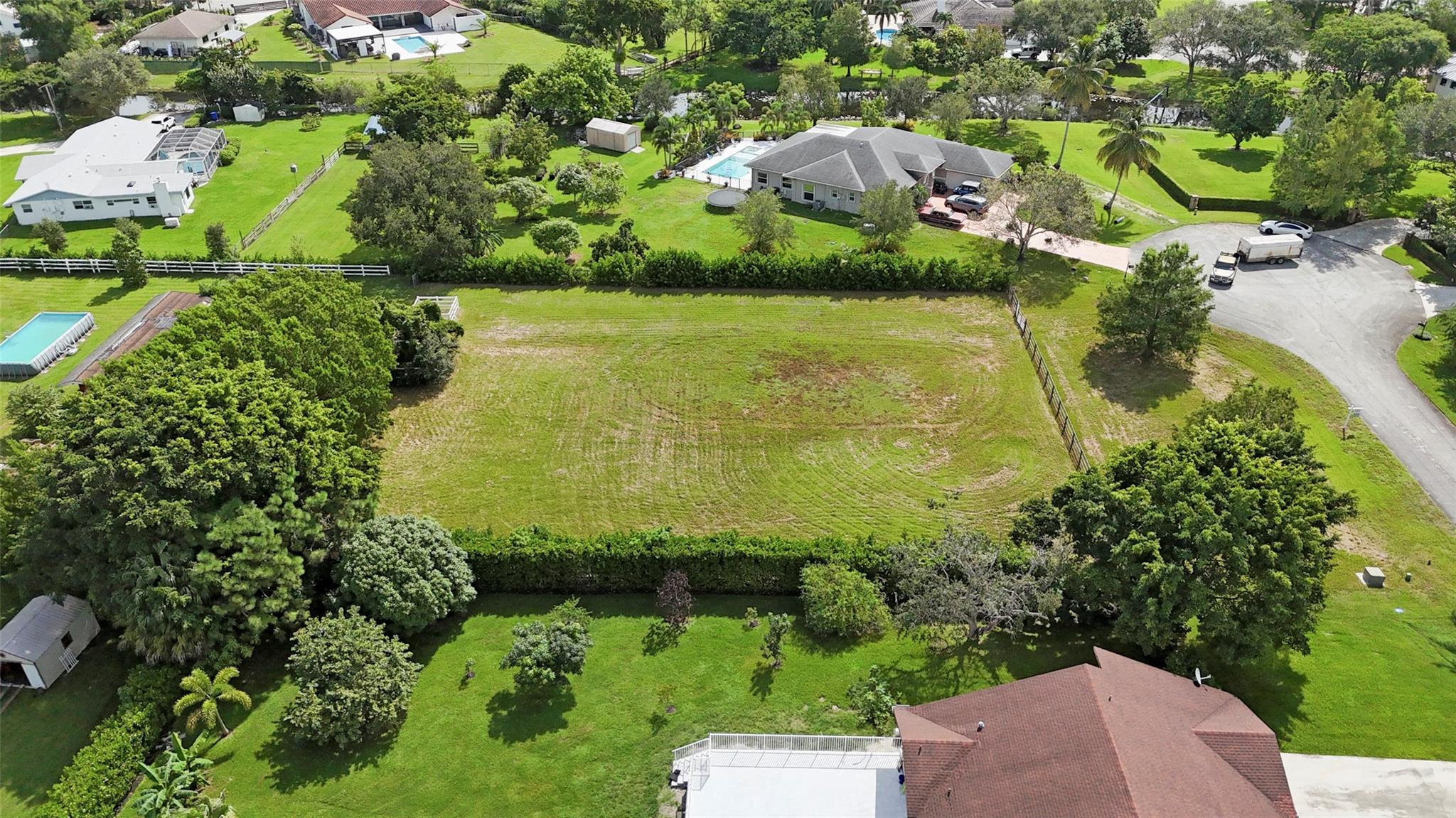 The Trails 143-35 B - Land