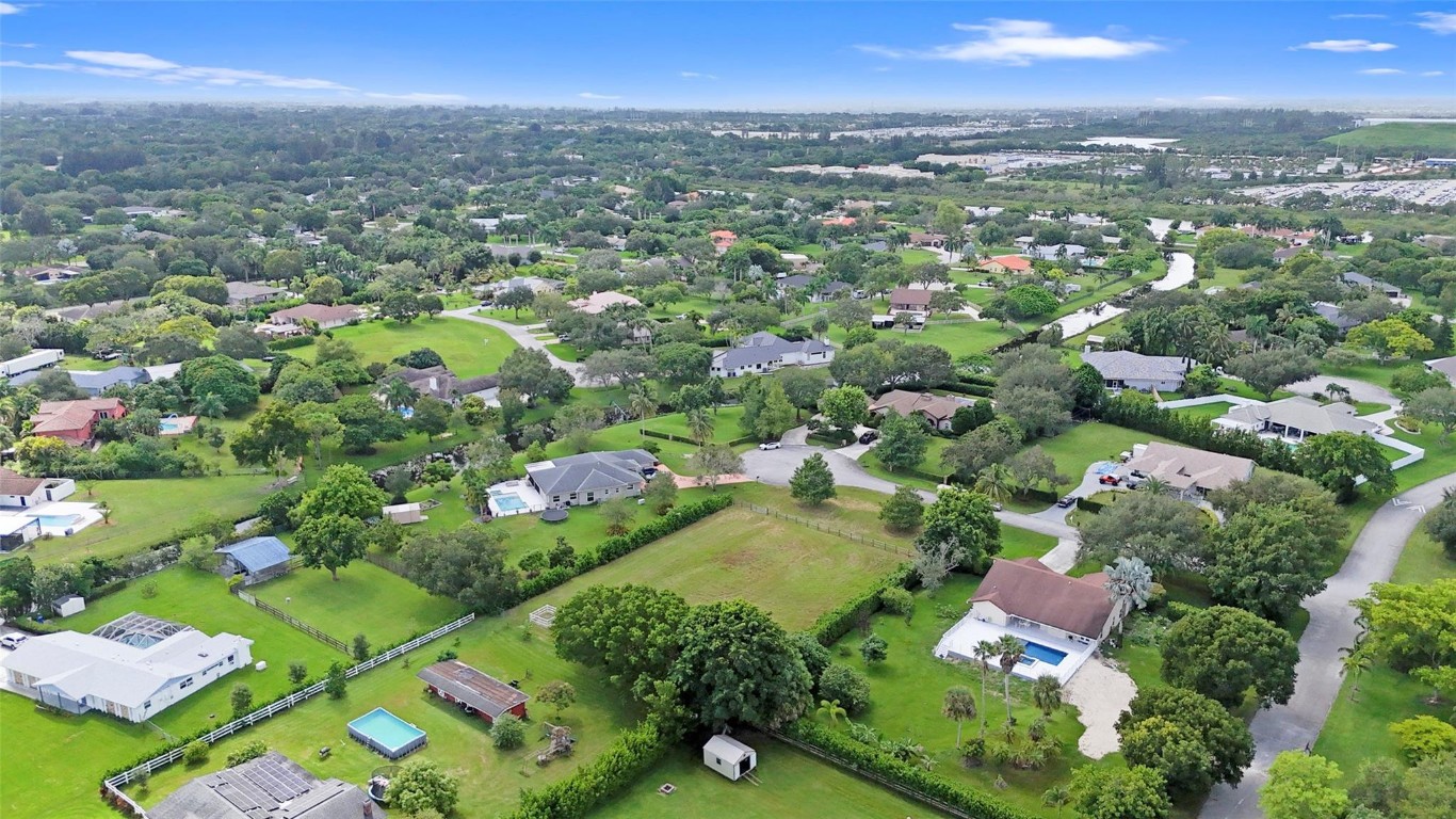 The Trails 143-35 B - Land