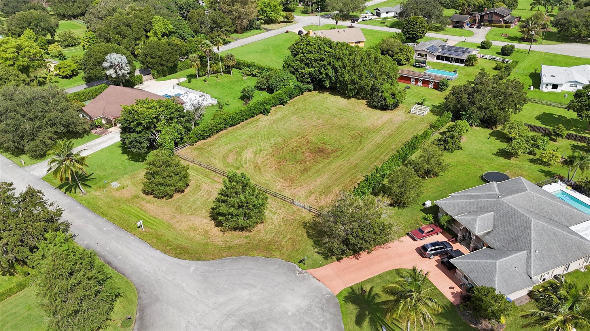 The Trails 143-35 B - Land