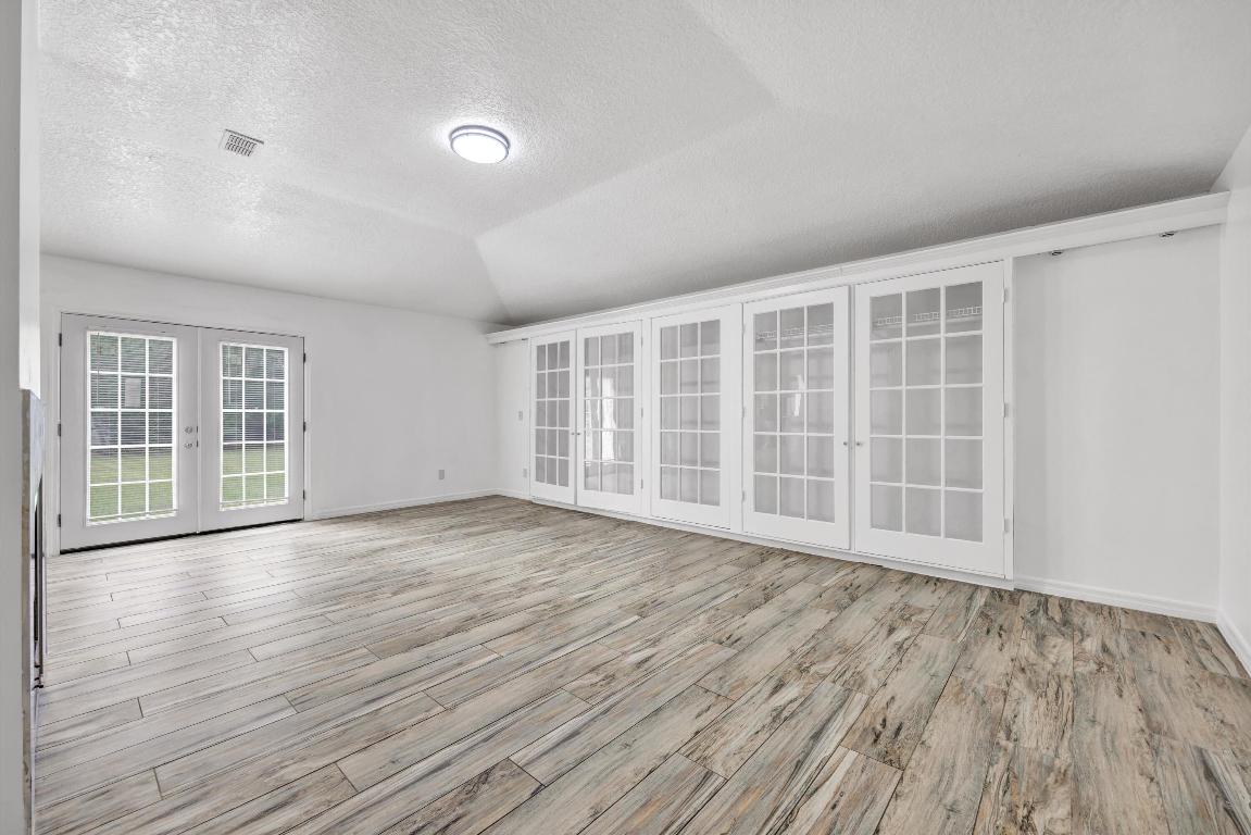 JACKSONVILLE NORTH ESTATE - Residential