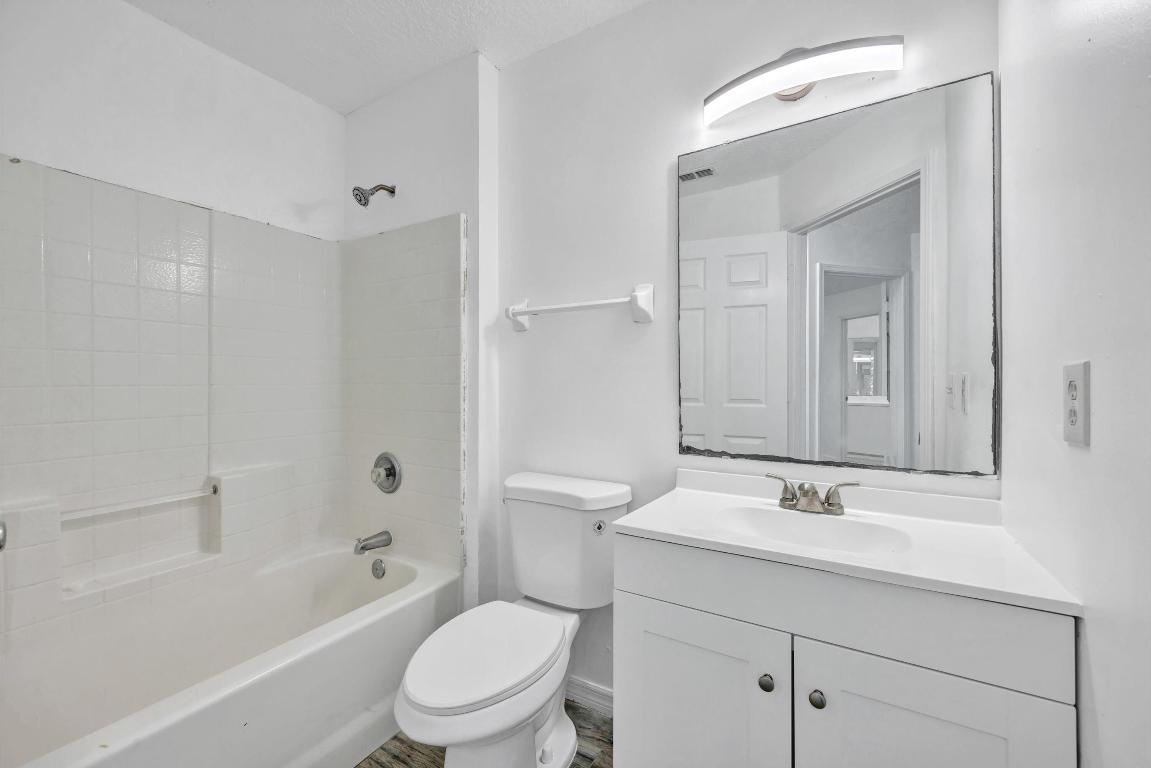 JACKSONVILLE NORTH ESTATE - Residential