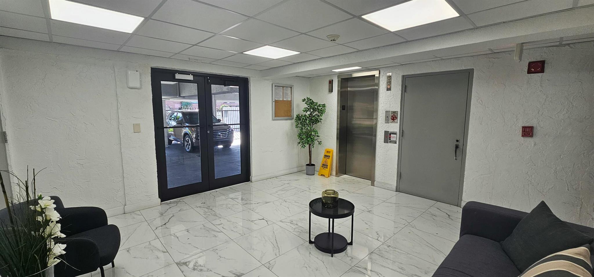 TWENTY FIVE HUNDRED CONDO - Residential Lease