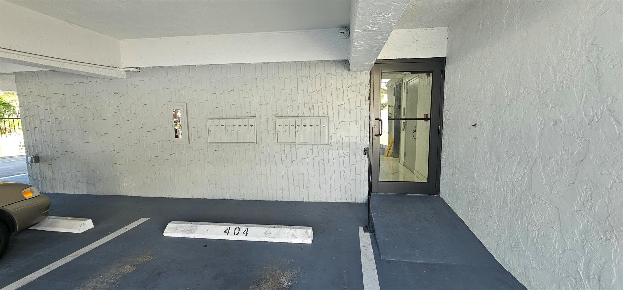 TWENTY FIVE HUNDRED CONDO - Residential Lease
