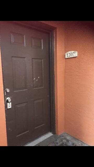 4163 N Haverhill Road 1207
