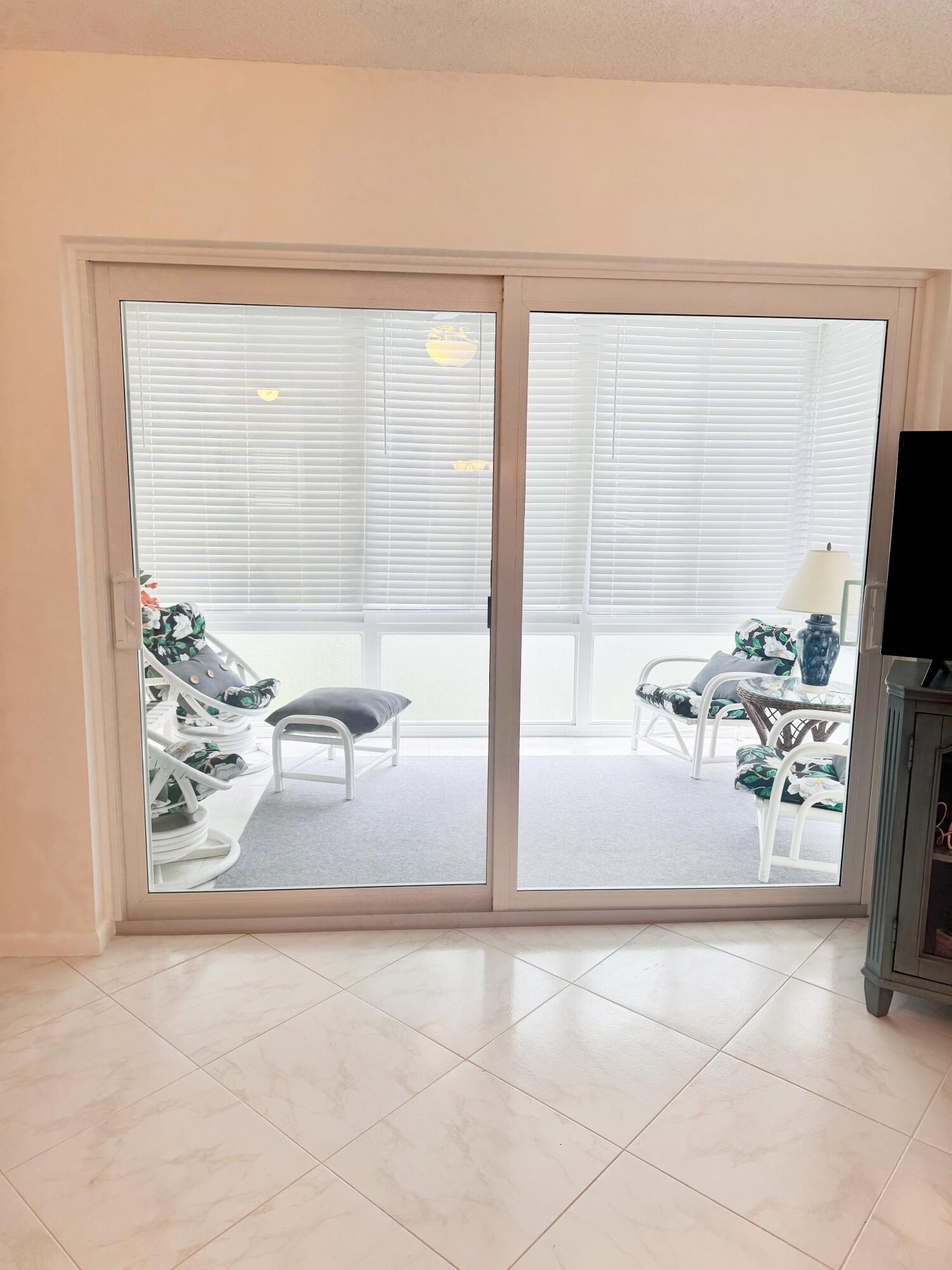 KINGSWOOD CONDO - Residential