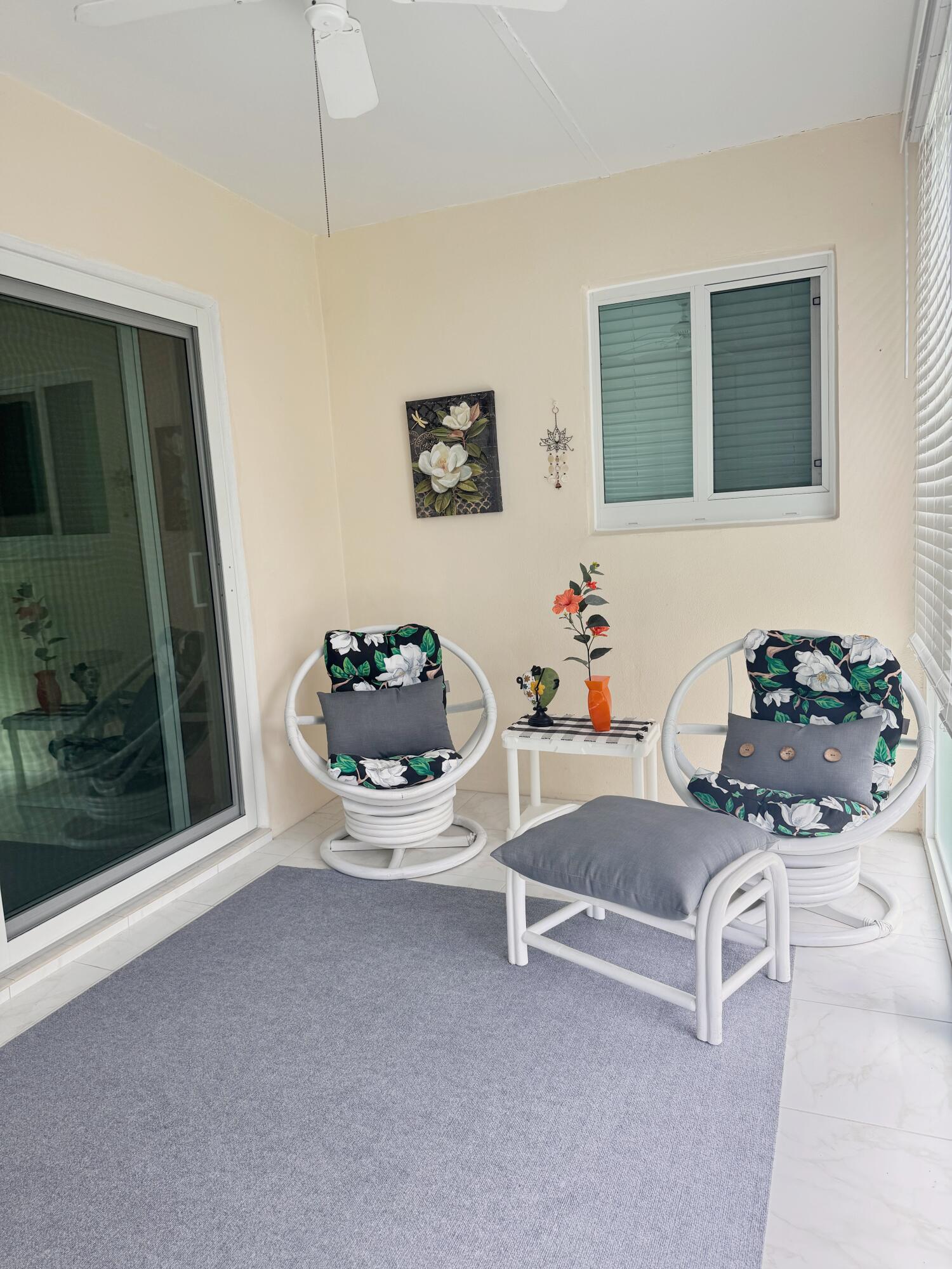 KINGSWOOD CONDO - Residential