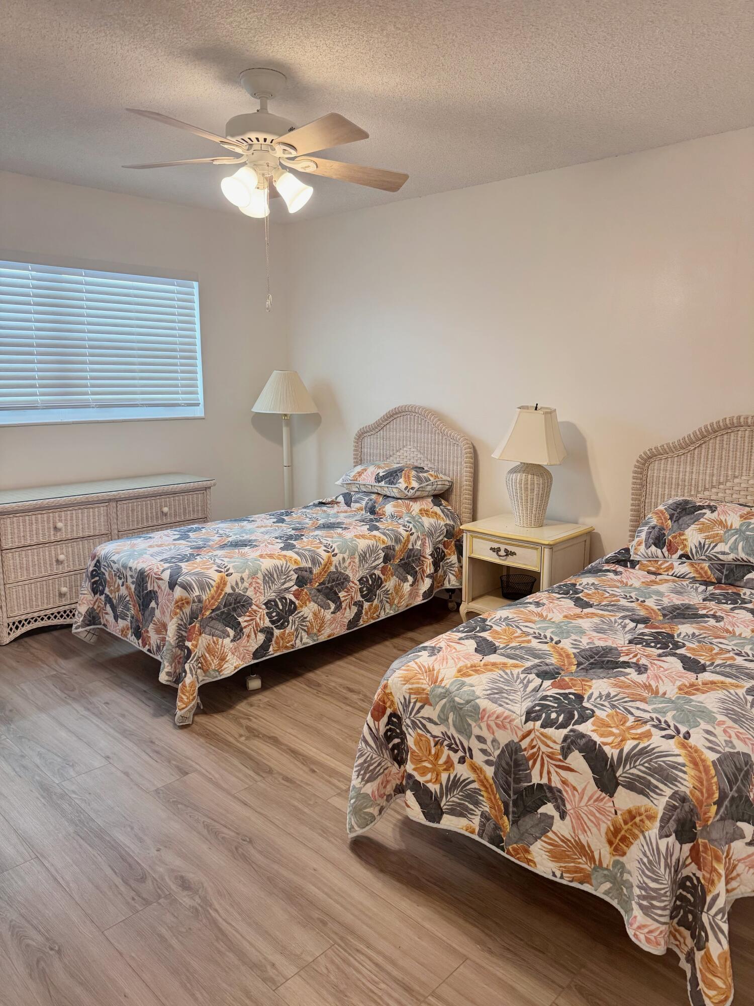 KINGSWOOD CONDO - Residential