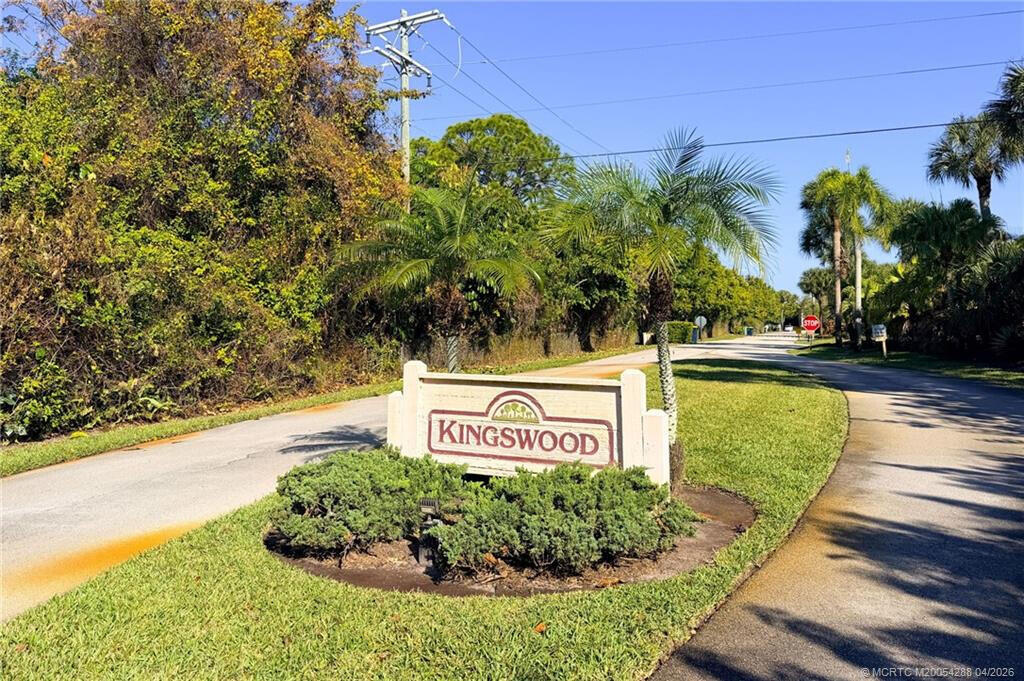 KINGSWOOD CONDO - Residential