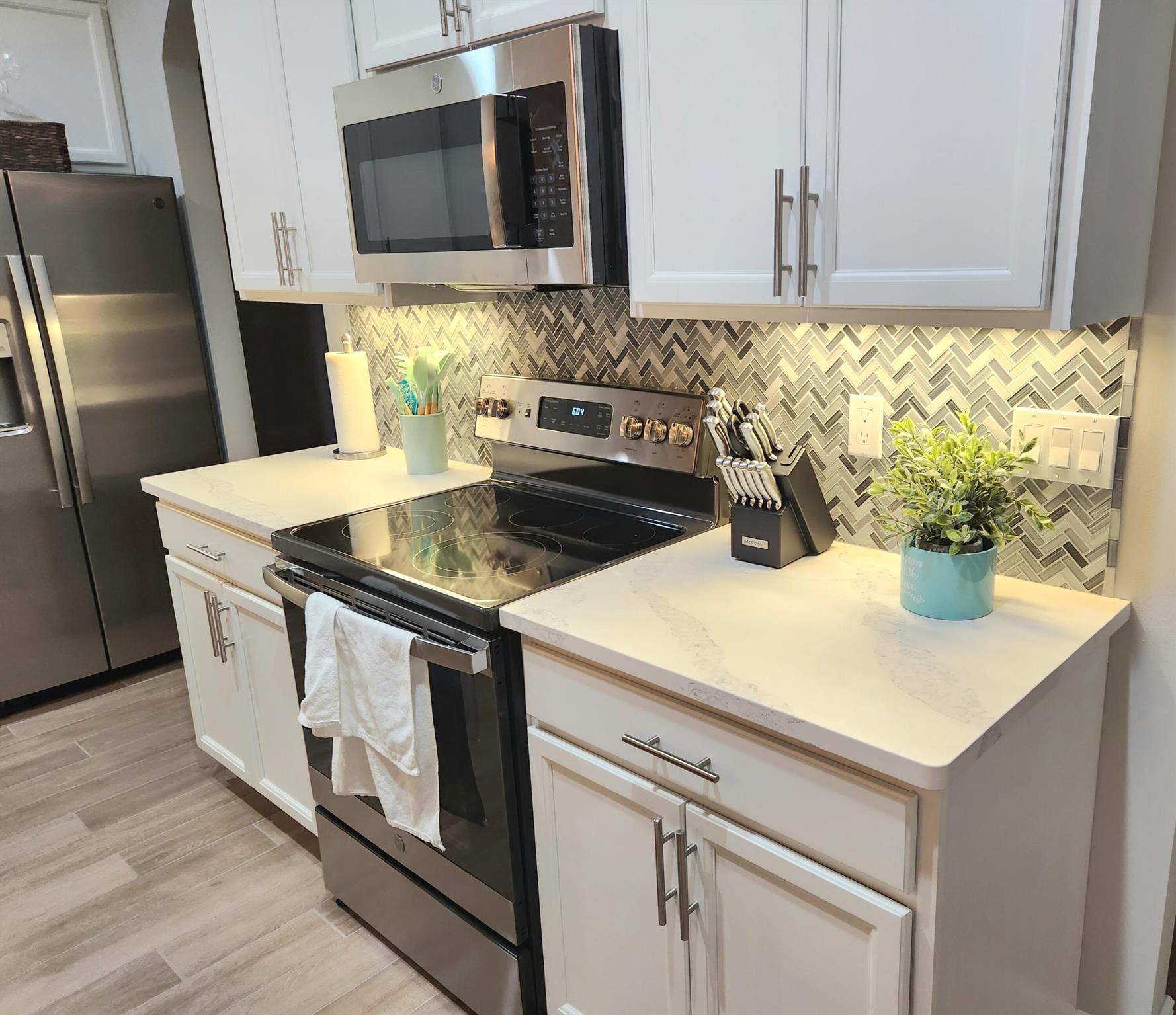 PORT ST LUCIE SECTION 46 - Residential Lease