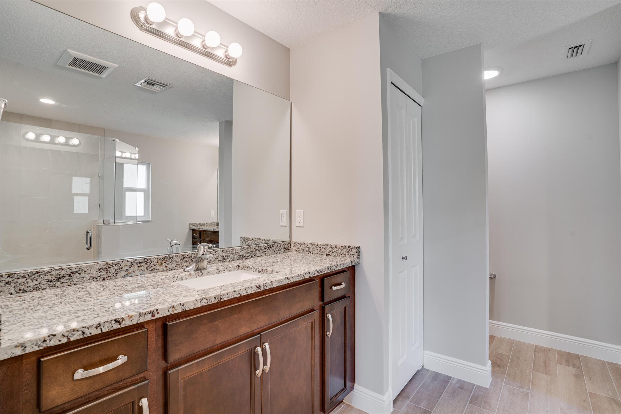 PORT ST LUCIE SECTION 46 - Residential Lease