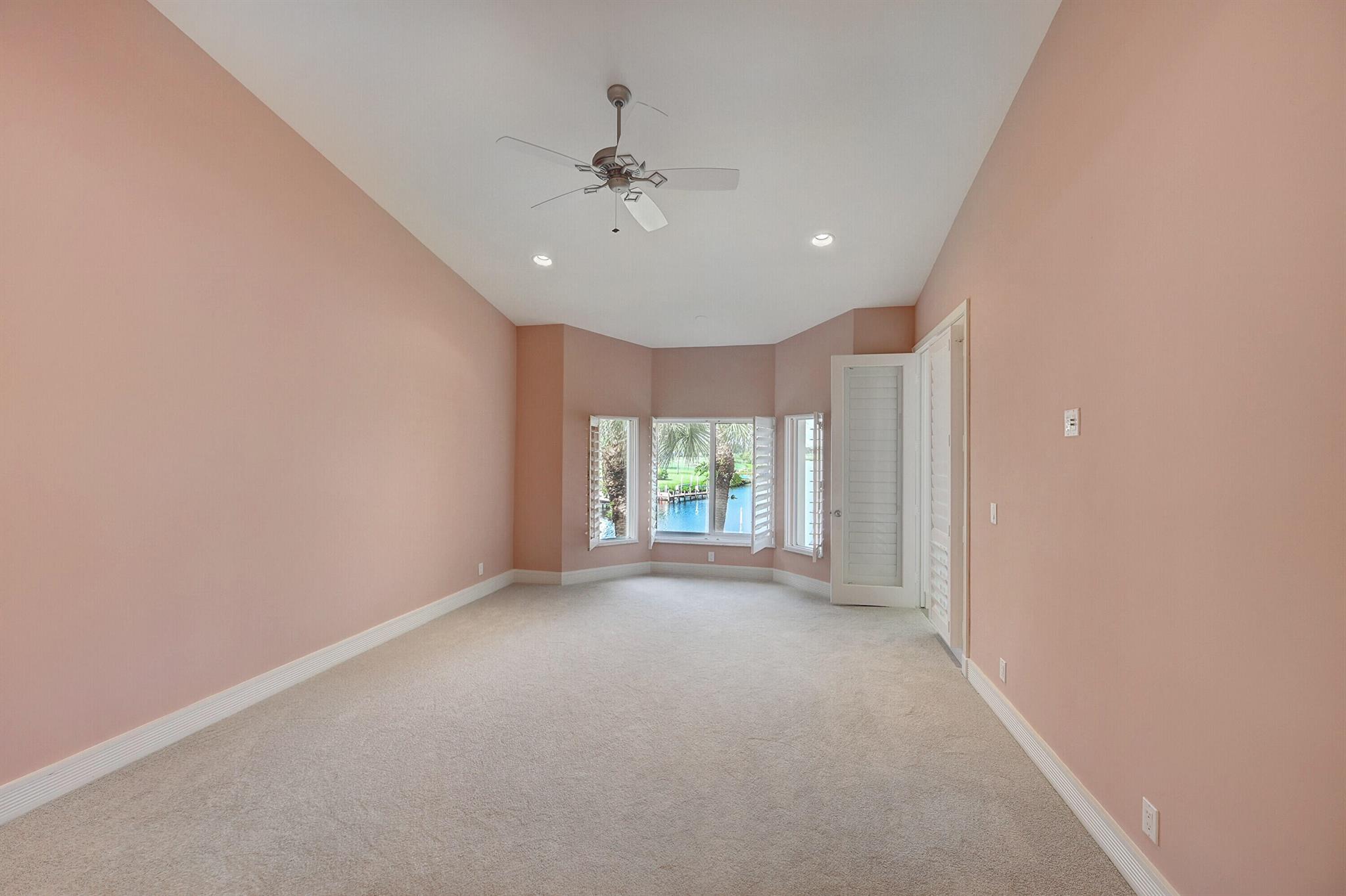 WATERSIDE AT ADMIRALS COV - Residential