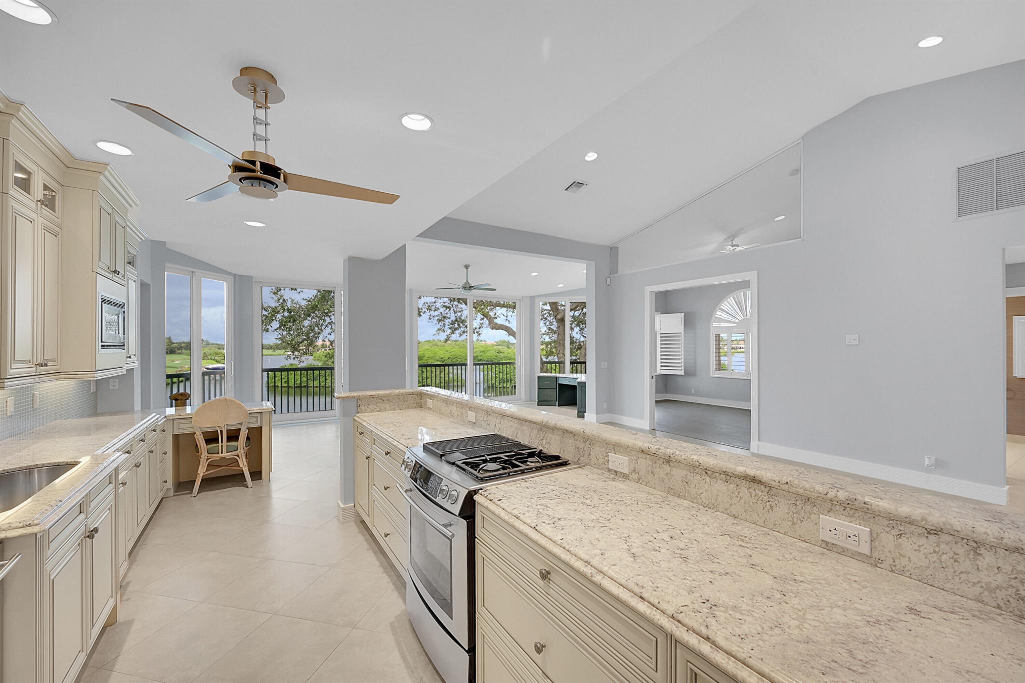 WATERSIDE AT ADMIRALS COV - Residential