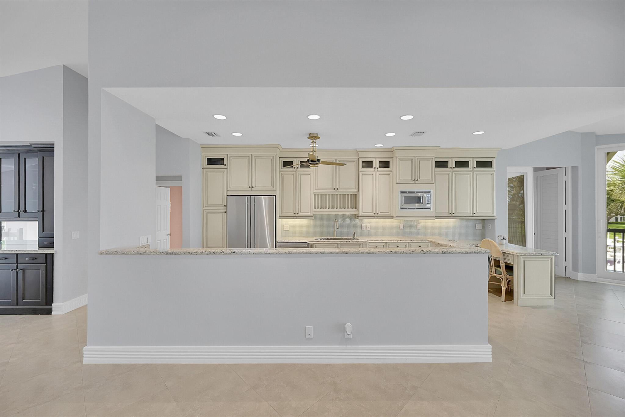 WATERSIDE AT ADMIRALS COV - Residential